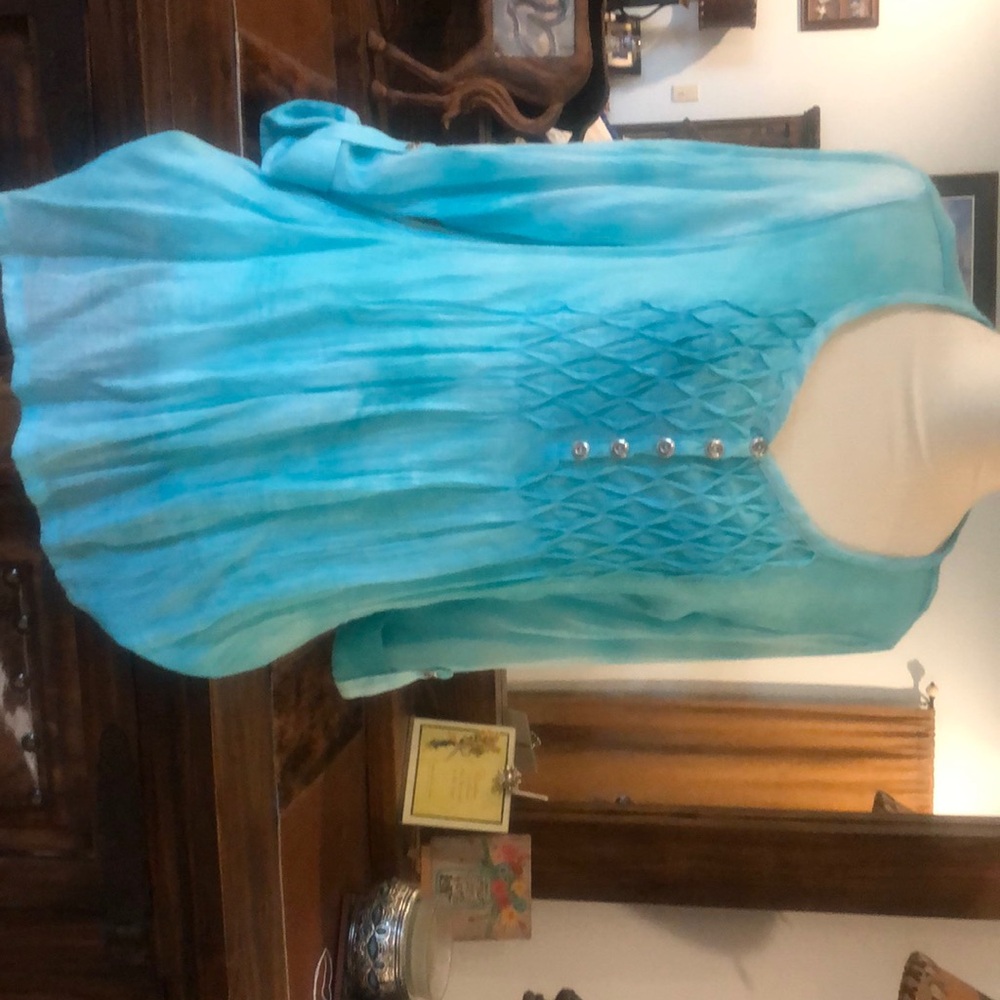New Directions teal ladies small top. Small